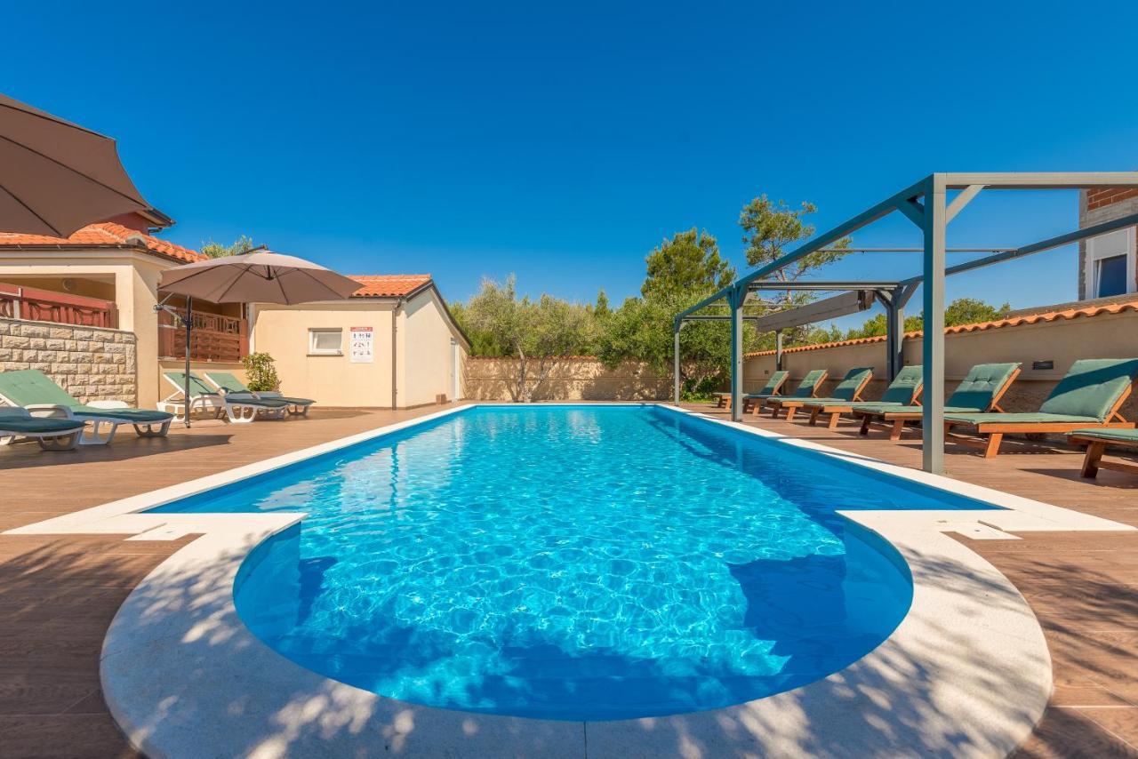 Villa Mare Apartments ヴィル エクステリア 写真